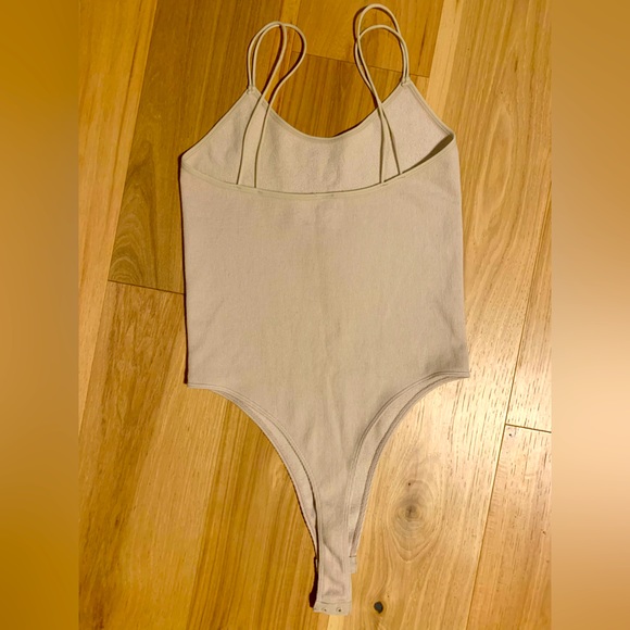 BNWOT Ribbed bodysuit - Picture 2 of 2